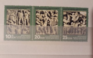 DDR 1974 - Postimerkkinäyttely 3-rivilö  ++