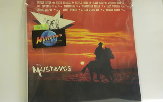 THE MUSTANGS - S/ T EX+/EX+ LP FIN -83