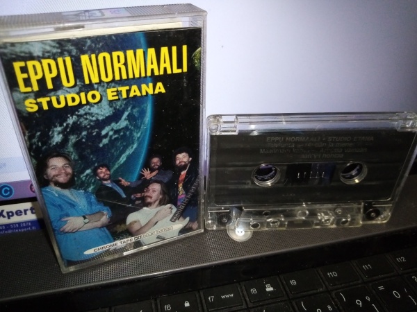 C-KASETTI Eppu Normaali : Studio etana ( SIS POSTIKULU) 