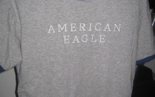 American Eagle harmaa logo t-paita koko M