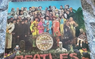 BEATLES LP SUOMIPAINOS PCS 7027 SGT.PEPPERR'S LONELY HEARTS
