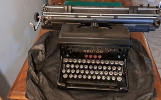 Vintage kirjoituskone Remtor