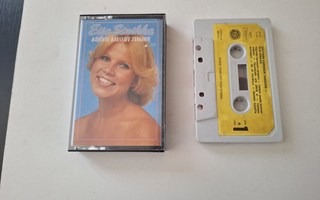 EIJA SINIKKA - KÄYTHÄN KANSSAIN TANGOON c-kasetti