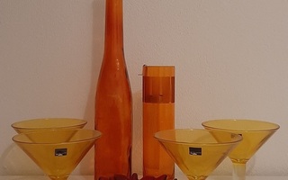 Astioita keltainen oranssi lasi pullo