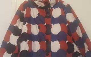 Näyttävä ja ihanan mallinen Marimekko takki, koko 38