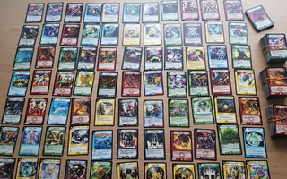 Duel Masters noin 400 korttia kokoelma