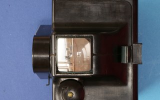 == Unibox Rare Art-Deco bakelite camera