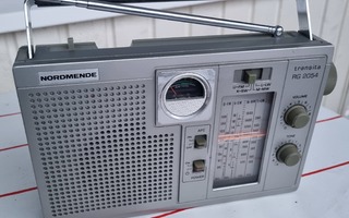 Normende Transita RG 2054 matkaradio.