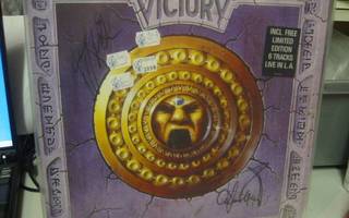 VICTORY - TEMPLES OF GOLD LP+ BONUS 12'' KAHDELLA NIMMARILLA