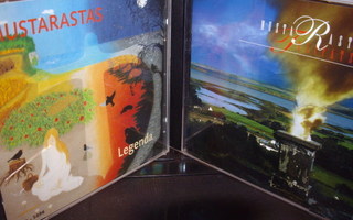 2 kpl Mustarastas CD-levyjä ( Sis. postikulut )
