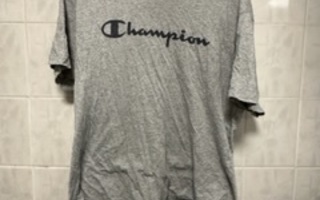 Champion harmaa  t-paita koko xl