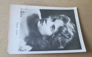 CCCP: vintage filmitähtikortti - Tere Luik