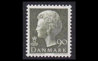 Tanska 623 ** Margrethe 90 öre mustanvihreä (1976)