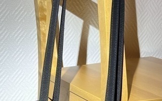 Olkalaukku, musta, n.22x25x7,5 cm, uudenveroinen