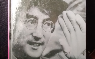 Ray Coleman: John Lennon -täydellinen elämäkerta-