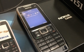 Nokia E51 myyntipakkauksineen | Made in Salo 2007