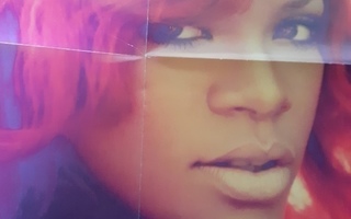 Rihanna/2011 kalenterijuliste