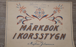Majken Johansson: Märkbok i korsstygn