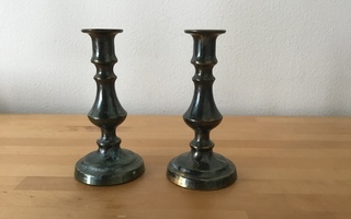 Messinkiset vintage kynttilänjalat, 2 kpl ( korkeus 10 cm )