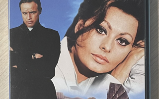 Hongkongin kreivitär (1967) Marlon Brando & Sophia Loren