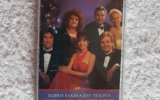 Kauniit ja rohkeat - Glamour Christmas C-KASETTI 1994