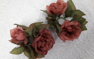 Ruusuaiheiset mansetit, vanha roosa, 2 kpl