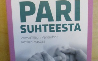 Ritva Åberg (toim.): Sata kysymystä parisuhteesta