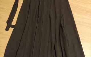 COS musta pitkä mekko, koko 34