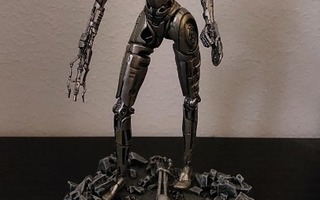 Terminator 3 Rise Of The Machines T-X Endoskeleton figuuri