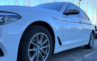 BMW-alkuperäisvanteet Nokian Tyres Nastarenkailla 225/55 R17