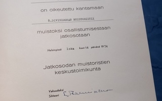 8 divisijoonan muistoristin myöntökirja