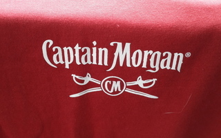 Captain Morgan T paita