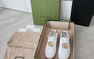 Miesten gucci kengät 42 / 43