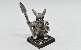 Warhammer Fantasy - Ironclaw Gothic Dwarf Gust Guff [G89]