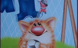 Dolotov kissa jalkapallomaalivahtina hiiren kanssa