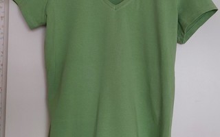 Keväisen vihreä puuvilla T-paita 38/M