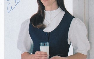 MAITOTYTTÖ MARIKA ERKKILÄ 1998 - NIMMARI