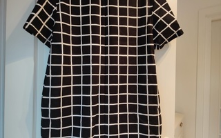 Marimekko Charlotta mekko koko 46