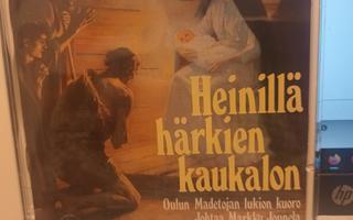 Oulun Madetojan lukion kuoro: Heinillä härkien kaukalon -CD