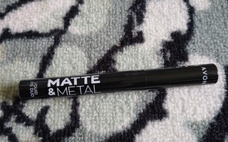 ~Avon True Matte & Metal -nestemäinen luomiväriduo~ lilac sp