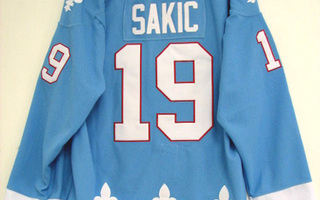 NHL FaniPaita Quebec Nordiques JOE SAKIC #19 OLD Color