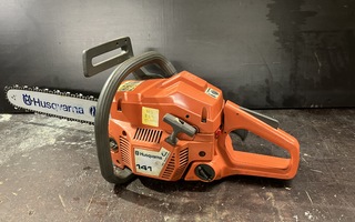 Husgvarna 141 moottorisaha