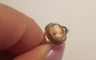 Kultainen Camee -sormus, koko 20,0 mm