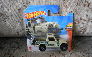Hot Wheels Jeepster Commando - 67