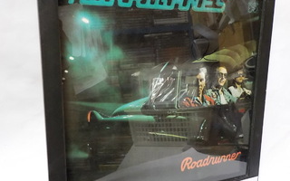 HURRIGANES - ROADRUNNER LP REMUN NIMMARILLA