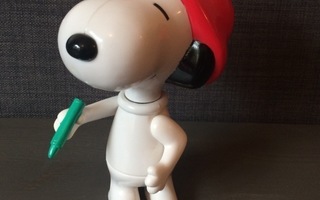 McDonald's Snoopy -figuuri vuodelta 2000 (Korkeus 17 cm)