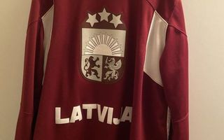 Latvia maajoukkue pelipaita