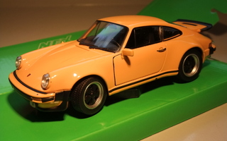 Porsche 911 turbo 3.0 -74 1:24