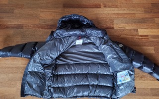 AITO MONCLER MIESTEN MAYA UNTUVATAKKI K.5/XL