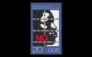 DDR 2369 ** Apartheid (1978)